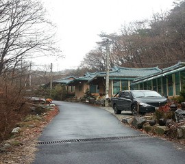 미륵산황토방펜션